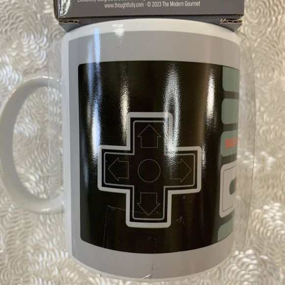Nintendo Entertainment System NES Controller Ceramic Mug Cup Cocoa Gift Set Play - Picture 6 of 14